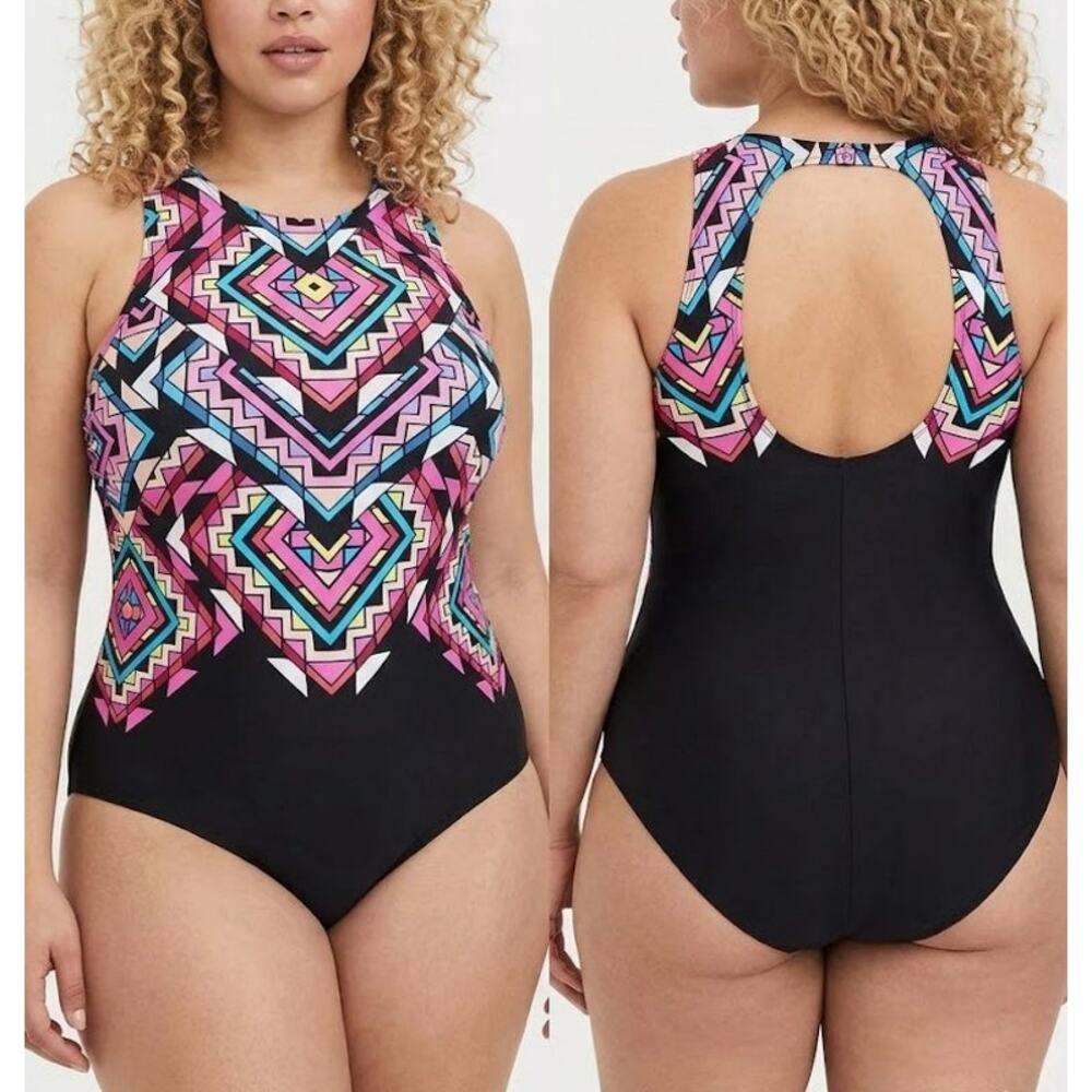 Torrid 2 (2X) Geo Print Open Back‎ Active Wireless One Piece Padded Swimsuit New
